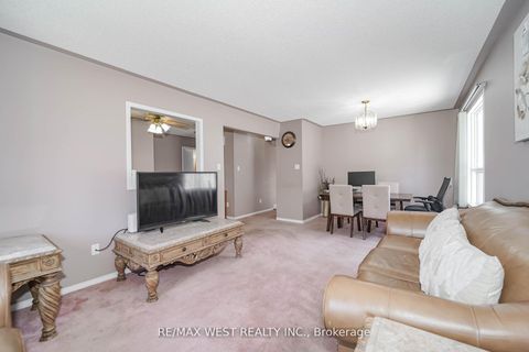 Photo 2 at 1976 Edenwood Drive, Samac, Oshawa