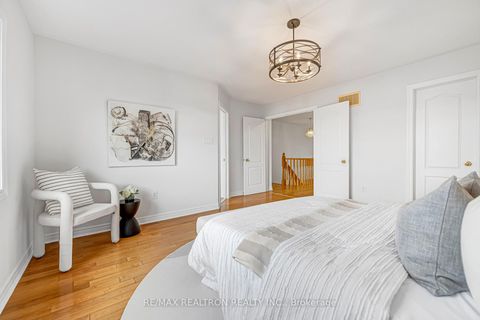 Photo 25 at 41 - 8 Townwood Drive, Jefferson, Richmond Hill