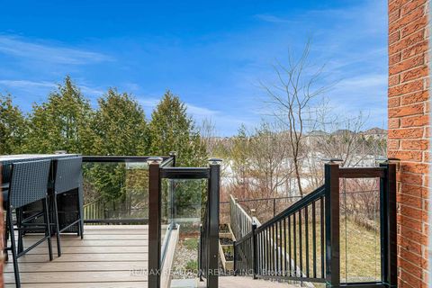 Photo 39 at 41 - 8 Townwood Drive, Jefferson, Richmond Hill