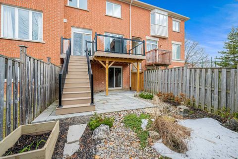 Photo 43 at 41 - 8 Townwood Drive, Jefferson, Richmond Hill