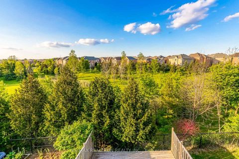 Photo 45 at 41 - 8 Townwood Drive, Jefferson, Richmond Hill