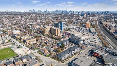Photo 24 at 21 - 630 Rogers Road, Eglinton West, Toronto