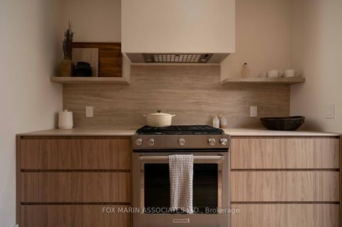 Photo 13 at 266 Roselawn Avenue, Eglinton, Toronto