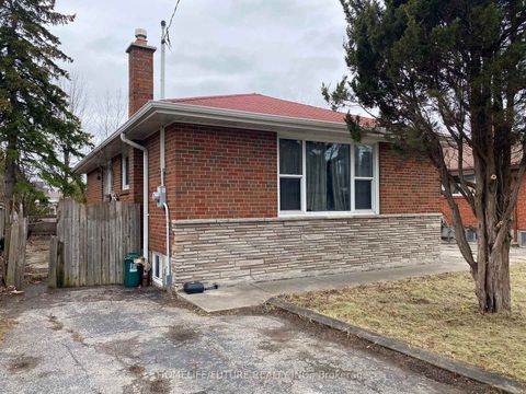 Photo 10 at 1206 Brimley Road, Bendale, Toronto