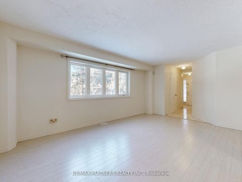 Photo 9 at #27 - 50 Rubin Street, Doncrest, Richmond Hill