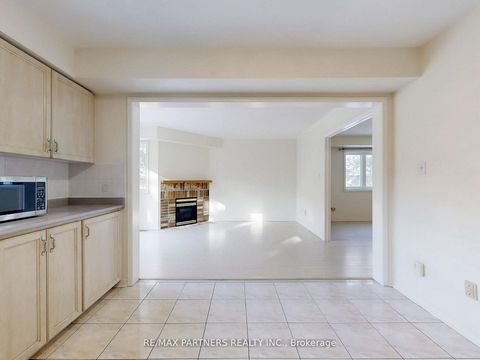 Photo 14 at #27 - 50 Rubin Street, Doncrest, Richmond Hill