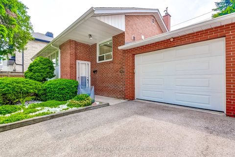 Photo 3 at 45 Hurlingham Crescent, Don Mills, Toronto