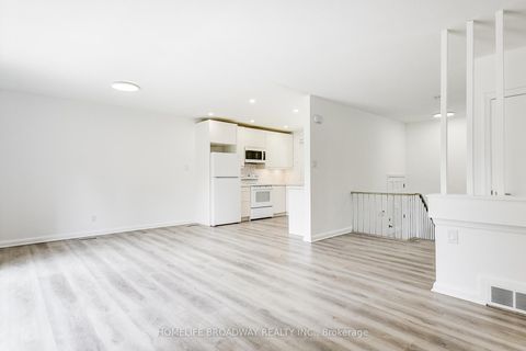 Photo 9 at 45 Hurlingham Crescent, Don Mills, Toronto