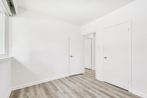 Photo 17 at 45 Hurlingham Crescent, Don Mills, Toronto