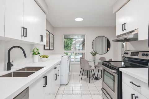 Photo 11 at 242 Tansley Road, Brownridge, Vaughan