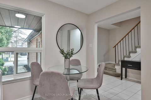 Photo 16 at 242 Tansley Road, Brownridge, Vaughan