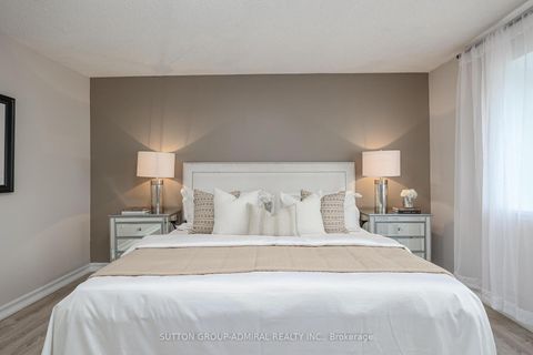 Photo 22 at 242 Tansley Road, Brownridge, Vaughan