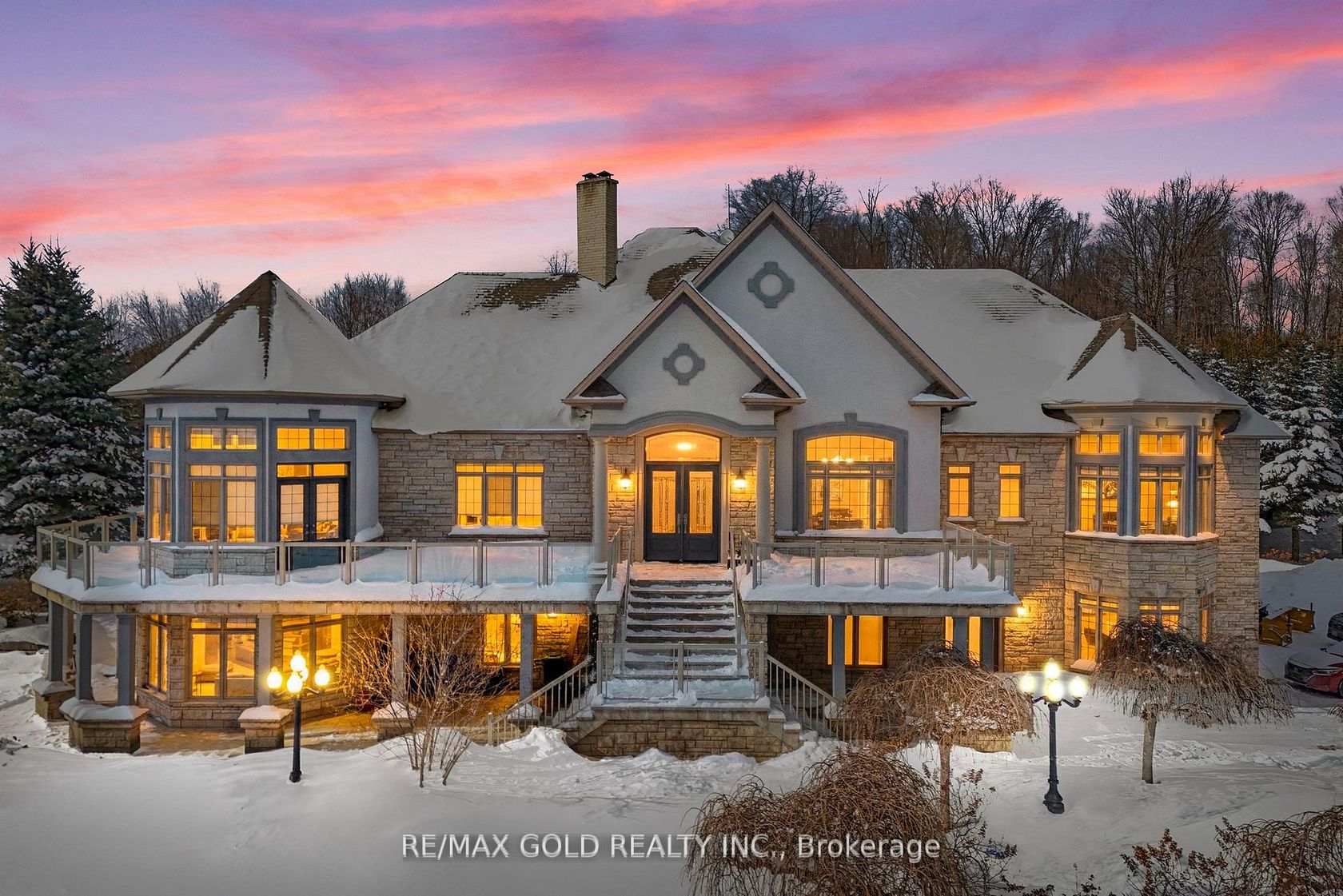 3722 The Grange Side Road, Rural Caledon, Caledon by Loree Meneguzzi Real Estate 3722 The Grange Side Road, Rural Caledon, Caledon