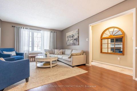 Photo 2 at 10 Wismer Avenue, Northwest, Barrie