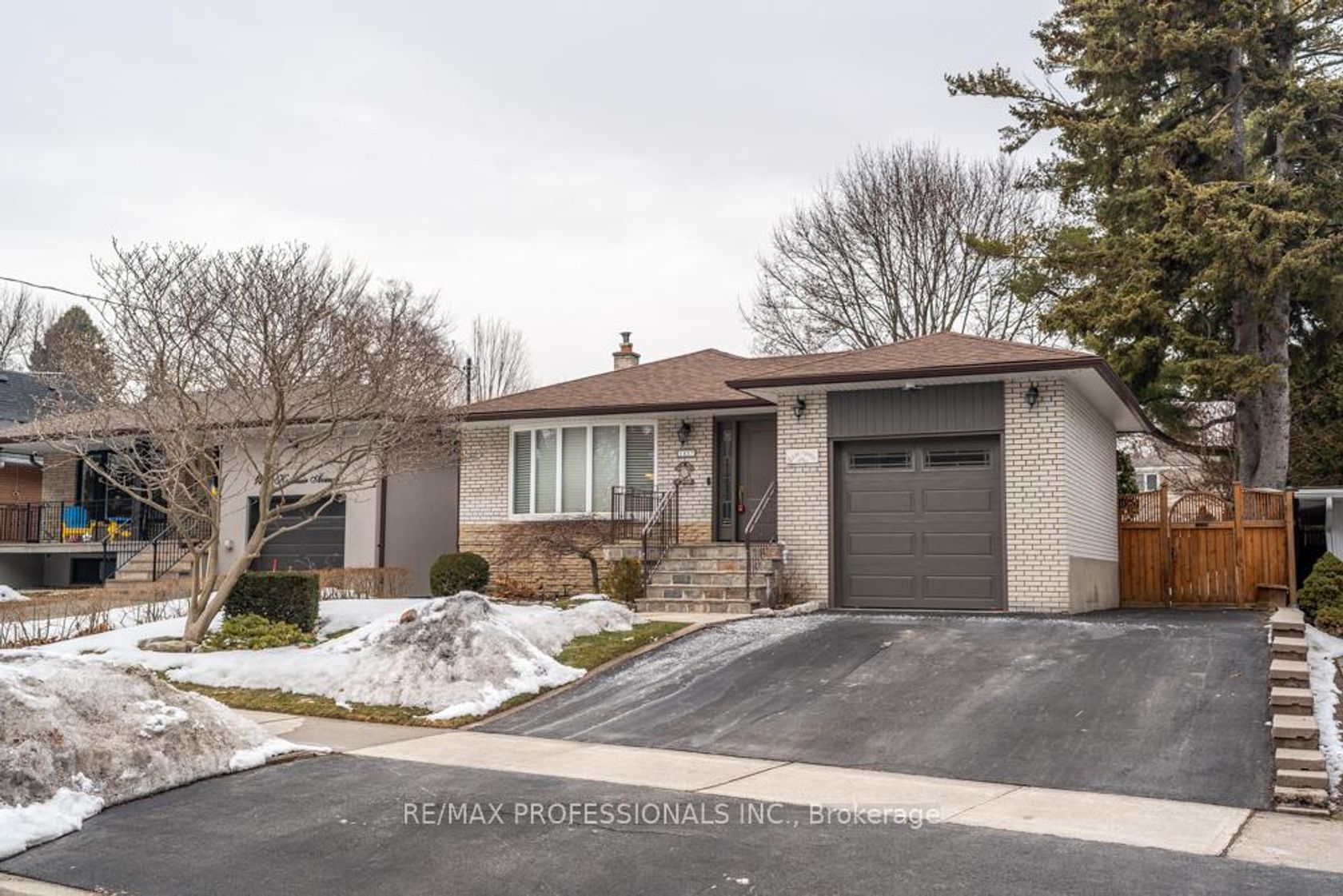 1427 Kenmuir Avenue, Mineola, Mississauga 
