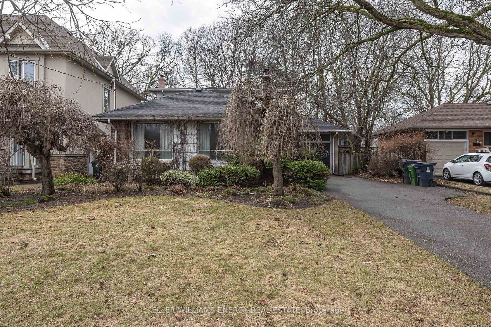 159 Princess Margaret Boulevard, Rosethorn, Toronto by Loree Meneguzzi Real Estate 159 Princess Margaret Boulevard, Rosethorn, Toronto