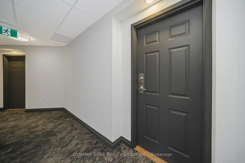 Photo 6 at 1607 - 250 Webb Drive, City Centre, Mississauga