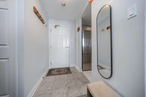 Photo 8 at 1607 - 250 Webb Drive, City Centre, Mississauga