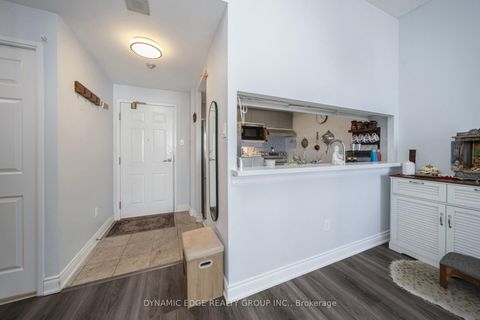 Photo 9 at 1607 - 250 Webb Drive, City Centre, Mississauga