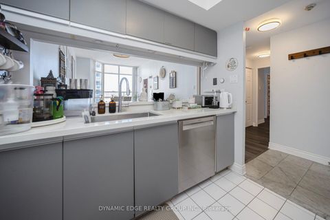 Photo 21 at 1607 - 250 Webb Drive, City Centre, Mississauga