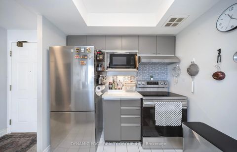 Photo 23 at 1607 - 250 Webb Drive, City Centre, Mississauga