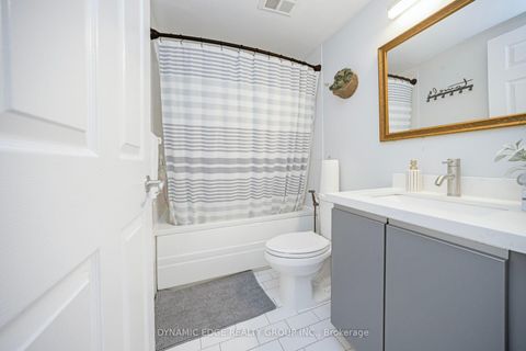 Photo 40 at 1607 - 250 Webb Drive, City Centre, Mississauga