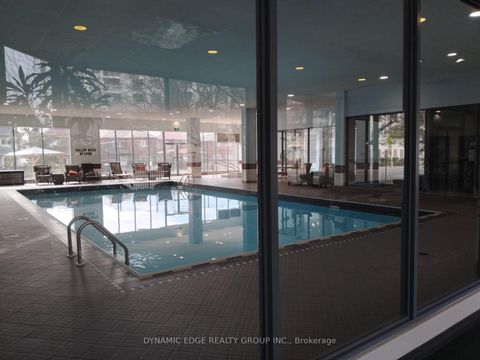 Photo 46 at 1607 - 250 Webb Drive, City Centre, Mississauga