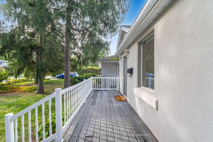 Photo 1 at 1175 Kane Road, Lorne Park, Mississauga