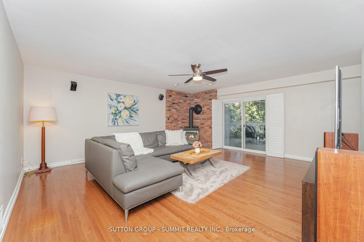 Photo 5 at 1175 Kane Road, Lorne Park, Mississauga