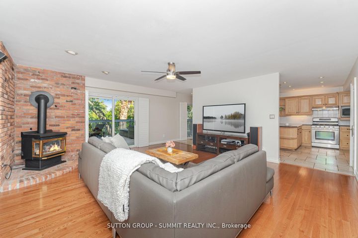 Photo 6 at 1175 Kane Road, Lorne Park, Mississauga