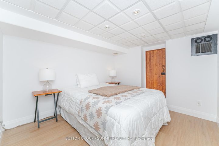 Photo 29 at 1175 Kane Road, Lorne Park, Mississauga