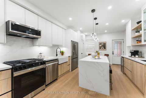 Photo 7 at 111 Glenmore Road, Woodbine Corridor, Toronto