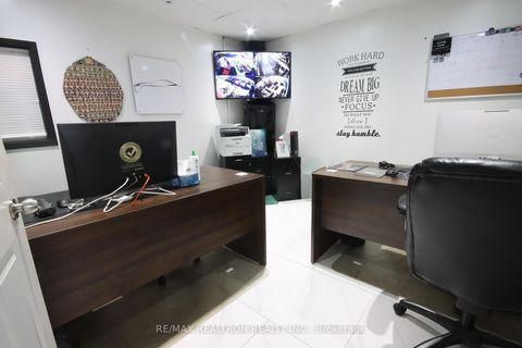 Photo 8 at 6 - 5235 Steeles Avenue W, Humber Summit, Toronto