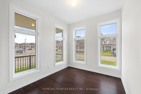 Photo 8 at 49 Ainslee Hill Crescent, Baldwin, Georgina