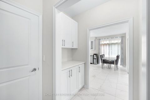 Photo 10 at 49 Ainslee Hill Crescent, Baldwin, Georgina