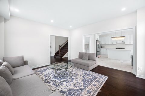 Photo 16 at 49 Ainslee Hill Crescent, Baldwin, Georgina