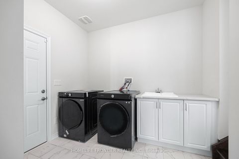 Photo 17 at 49 Ainslee Hill Crescent, Baldwin, Georgina