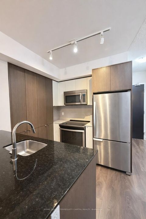 Photo 5 at 1608 - 9 Valhalla Inn Road, City Centre West, Toronto