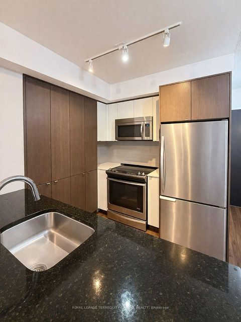 Photo 7 at 1608 - 9 Valhalla Inn Road, City Centre West, Toronto