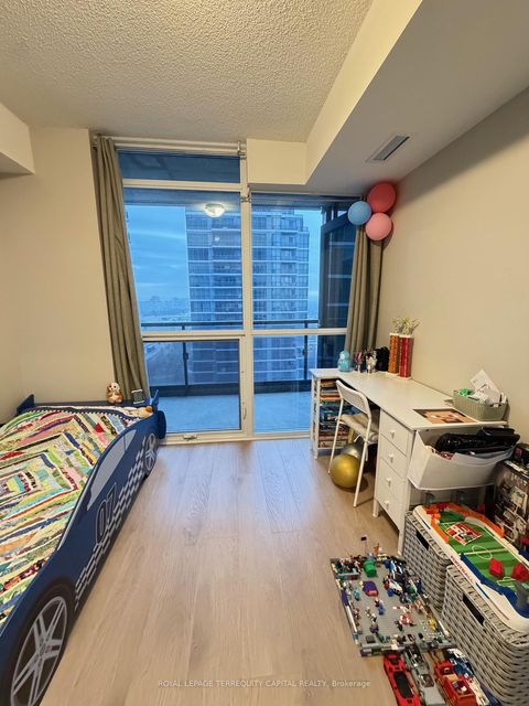 Photo 11 at 1608 - 9 Valhalla Inn Road, City Centre West, Toronto