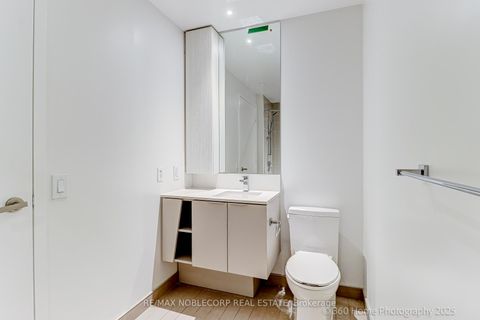 Photo 25 at 2912 - 3900 Confederation Parkway, City Centre, Mississauga