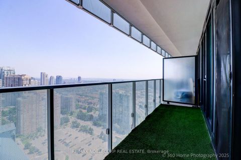 Photo 26 at 2912 - 3900 Confederation Parkway, City Centre, Mississauga