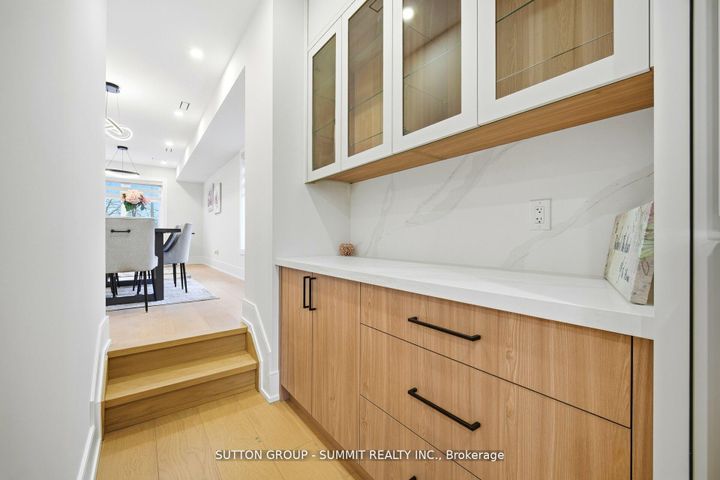 Photo 11 at 1228 Alexandra Avenue, Lakeview, Mississauga