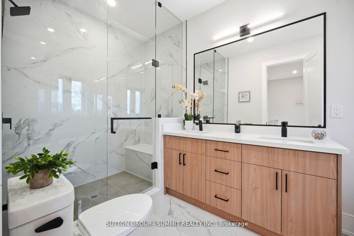 Photo 28 at 1228 Alexandra Avenue, Lakeview, Mississauga