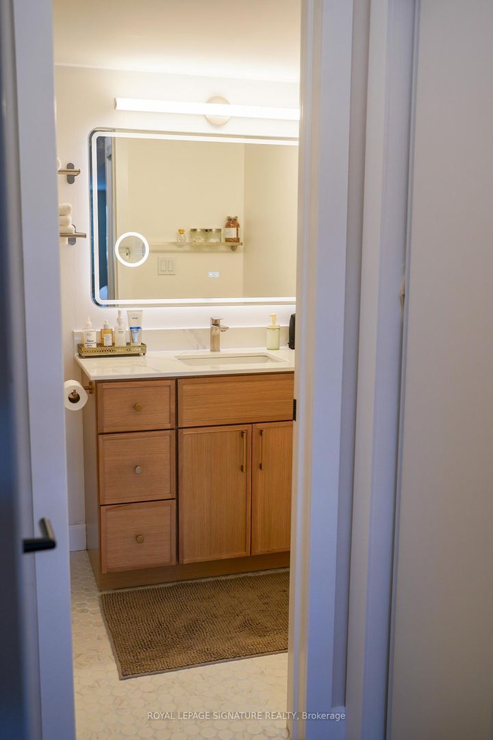 Photo 29 at Th 5 - 118 Finch Avenue W, Newtonbrook West, Toronto