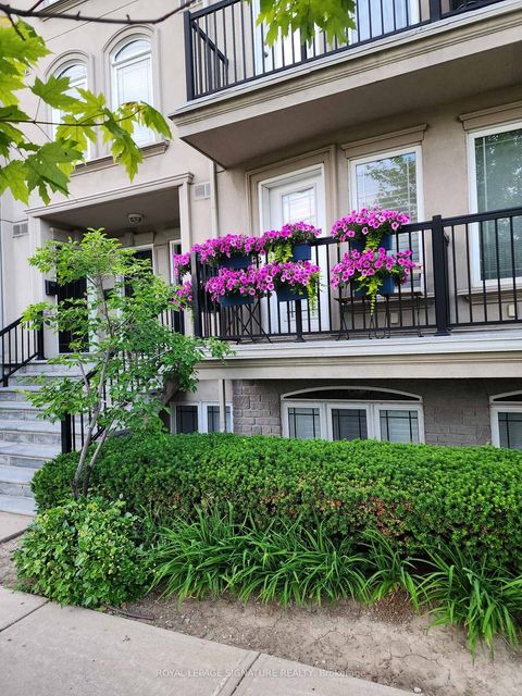 Photo 42 at Th 5 - 118 Finch Avenue W, Newtonbrook West, Toronto