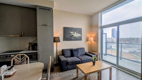 Photo 17 at 311 - 60 Honeycrisp Crescent, Vaughan Corporate Centre, Vaughan