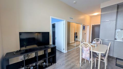 Photo 18 at 311 - 60 Honeycrisp Crescent, Vaughan Corporate Centre, Vaughan