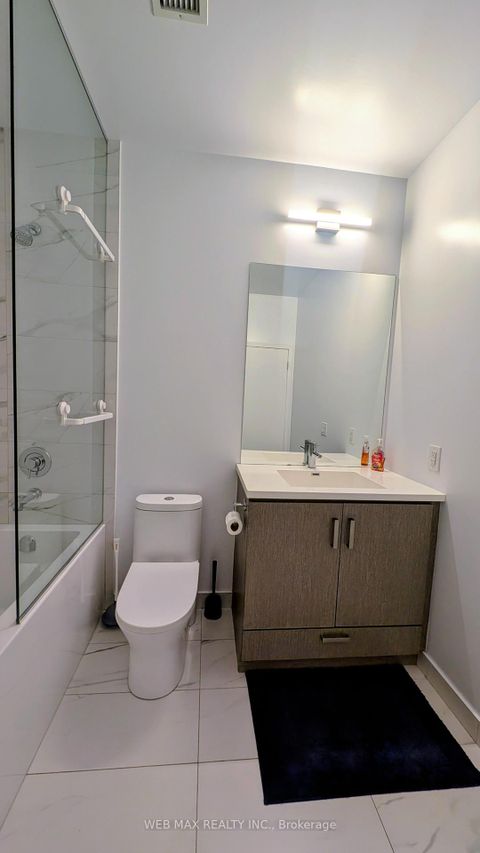 Photo 27 at 311 - 60 Honeycrisp Crescent, Vaughan Corporate Centre, Vaughan