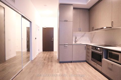 Photo 30 at 311 - 60 Honeycrisp Crescent, Vaughan Corporate Centre, Vaughan